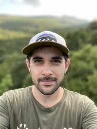 Jeffrey M Minucci