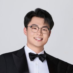 Yuxin Jiang