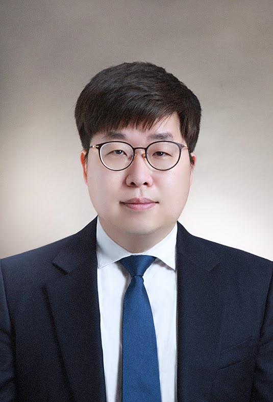 Namyoon Lee