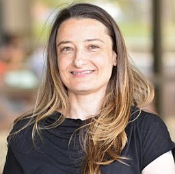 Elissa J Hamlat