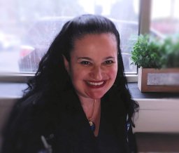 Luciana C. De Oliveira
