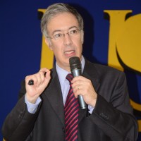 Luis Velez Lapão