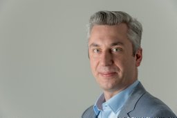 Thomas G. Papathomas