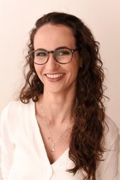 Priscila E. Souza