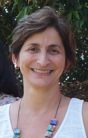 Valeria Maia Oliveira