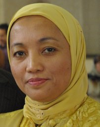 Darfiana Nur