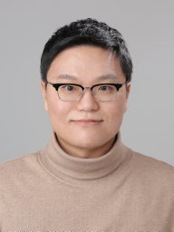 Kim Yong Woo