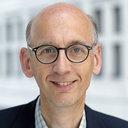 Johan W van Neck