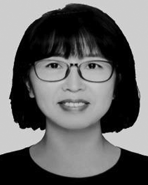 Xiaoqin Lu