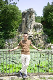 Zhiyong Shi